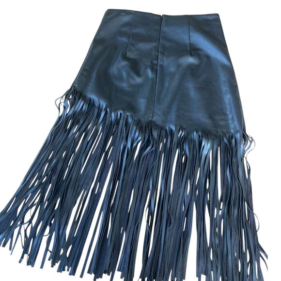 Blue B Collection black fringe skirt, leather look, women's size M - Picture 4 of 5